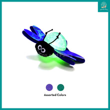Load image into Gallery viewer, [KONG] Bat-A-Bout Flicker Firefly Cat Toy